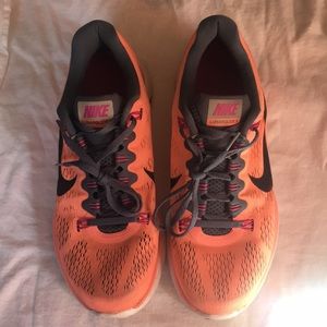 Women’s Nike lunarglide size 10.5 sneakers